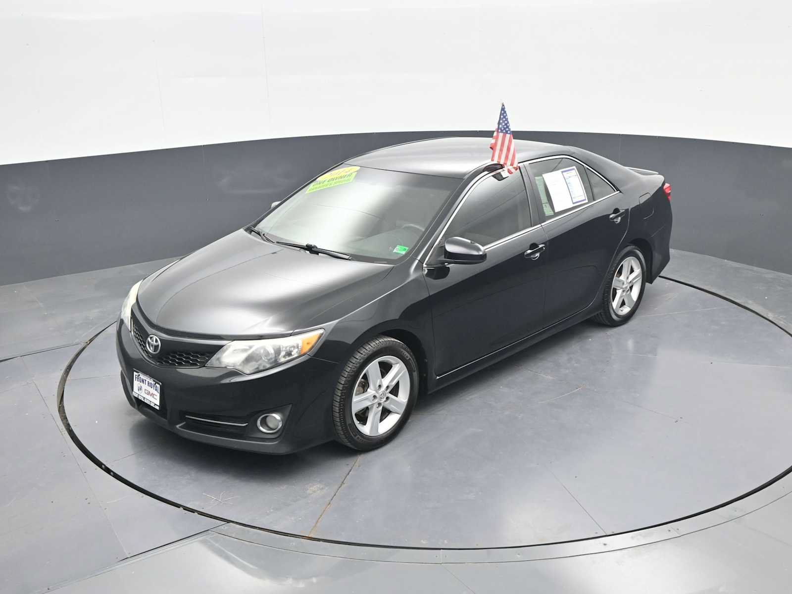 Used 2014 Toyota Camry SE FWD image 64