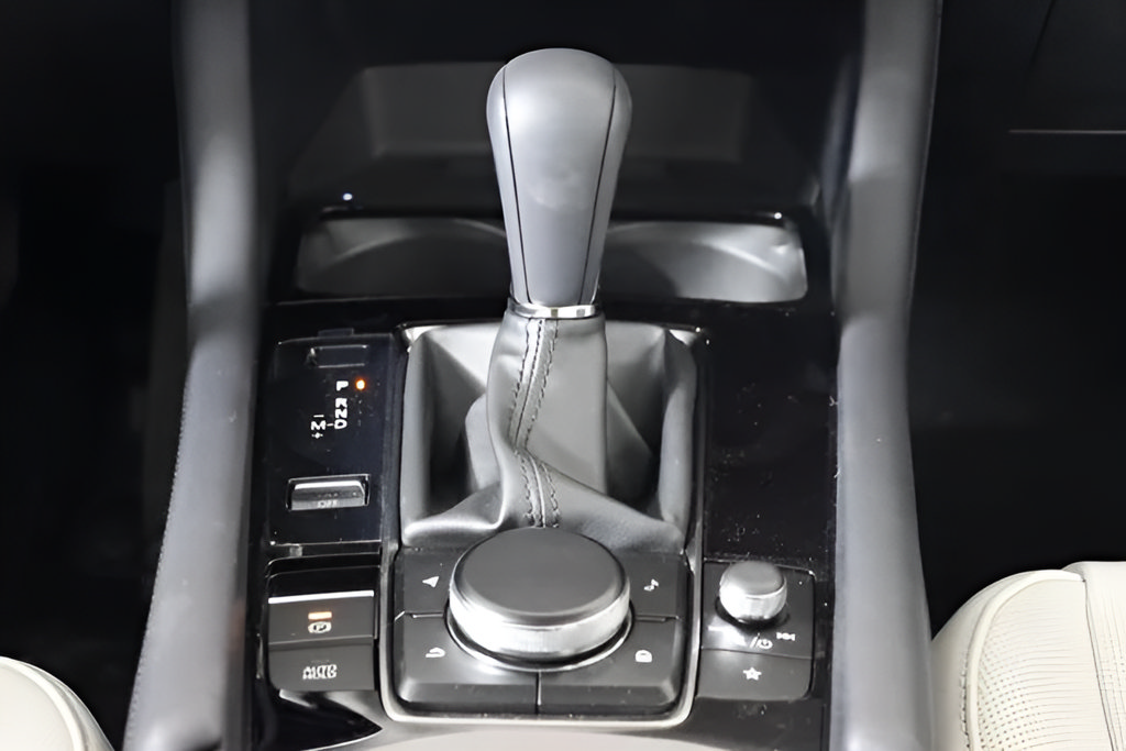 Certified 2025 MAZDA MAZDA3 2.5 Turbo Sedan w/Premium Plus AWD/4WD image 20