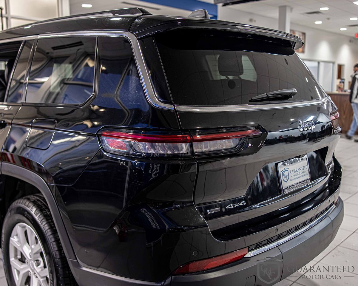 Used 2023 Jeep Grand Cherokee L Limited AWD/4WD image 14