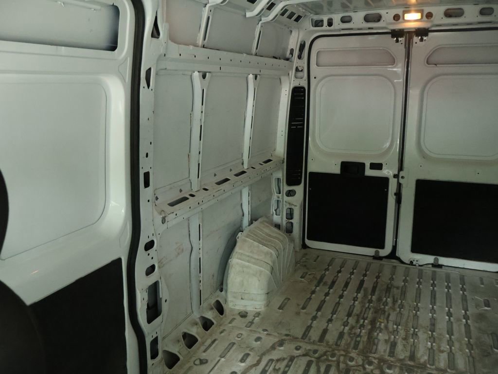 Used 2023 RAM ProMaster 2500 FWD image 40