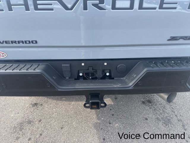 Used 2025 Chevrolet Silverado 2500 ZR2 w/ Technology Package image 5