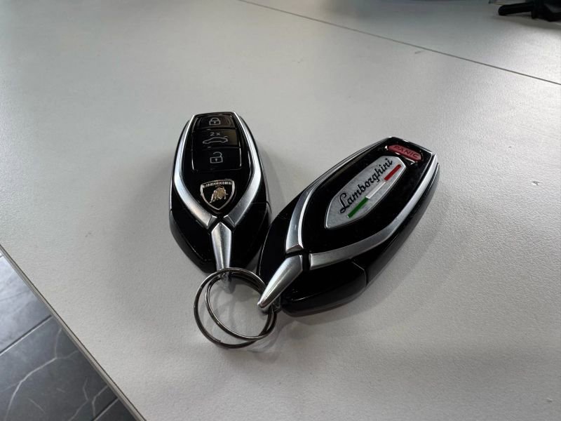 Used 2021 Lamborghini Urus image 22