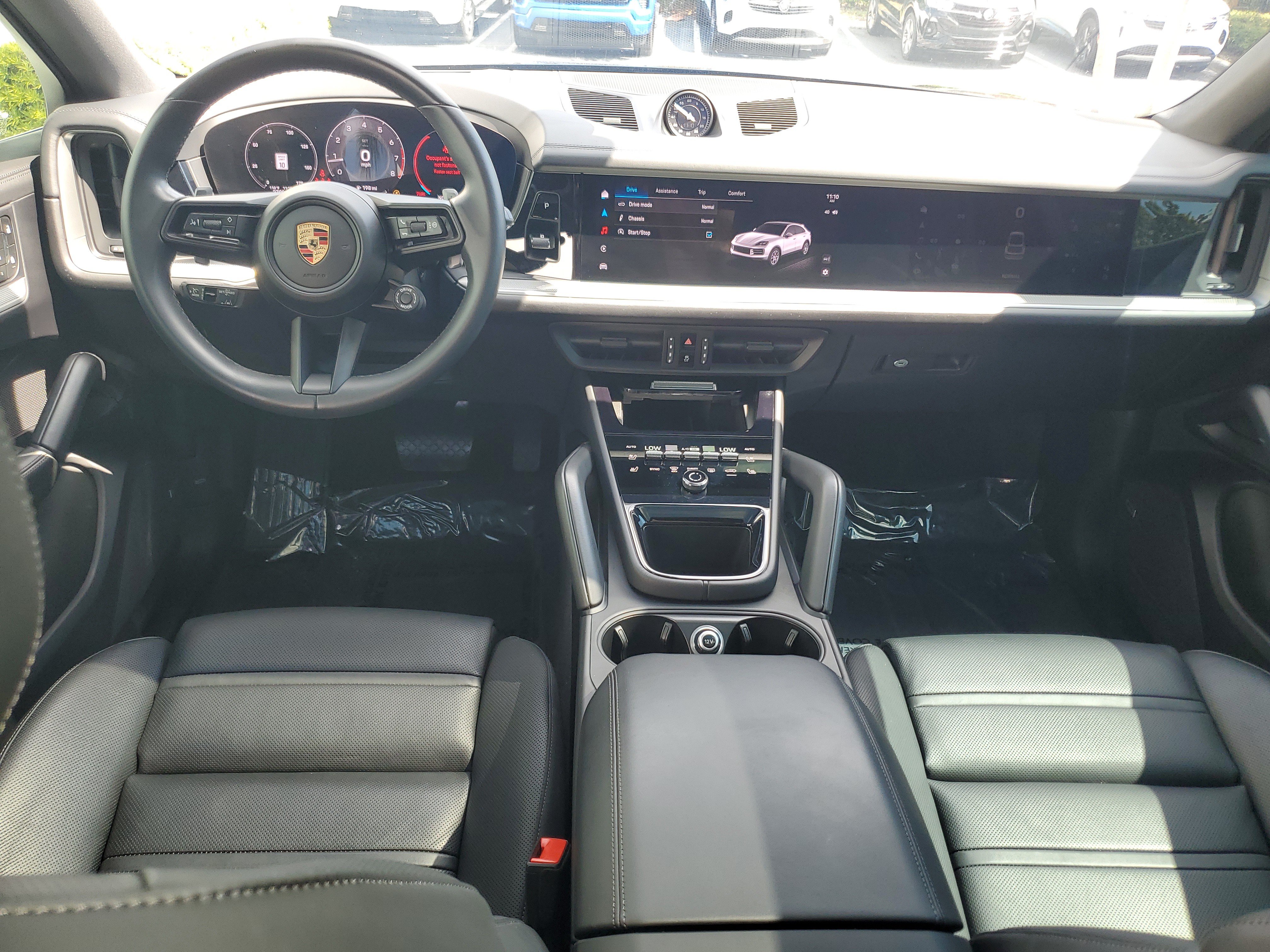 Used 2024 Porsche Cayenne Coupe AWD/4WD image 15