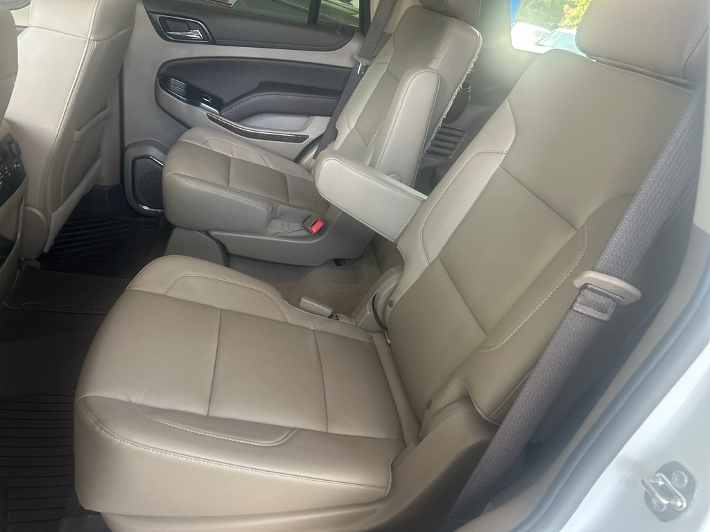 Used 2020 Chevrolet Tahoe LT w/ Luxury Package RWD image 20