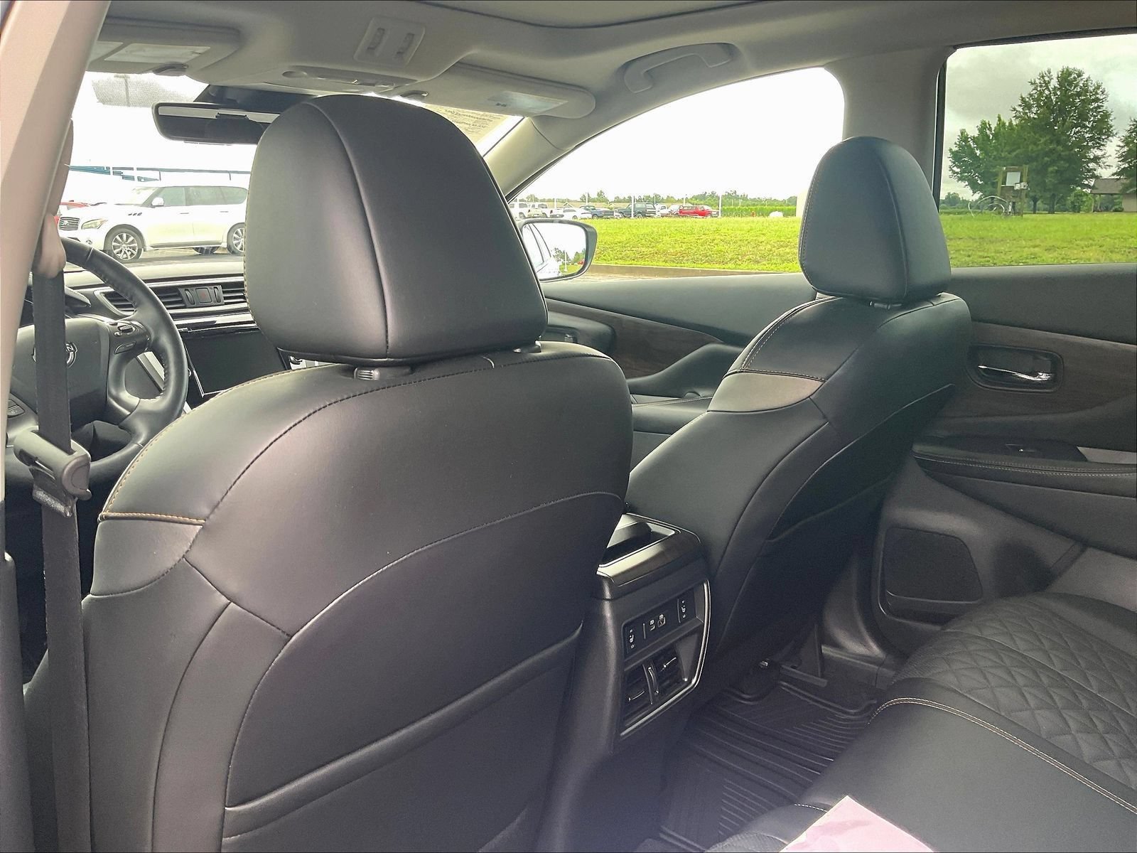 Used 2024 Nissan Murano Platinum w/ Cargo Package FWD image 24