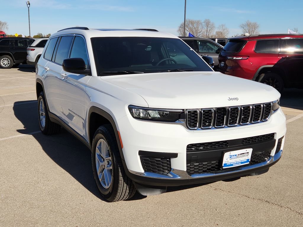 New 2025 Jeep Grand Cherokee L Laredo image 6