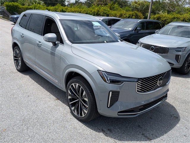 New 2026 Volvo XC90 B6 Plus w/ Protection Package Premier image 2