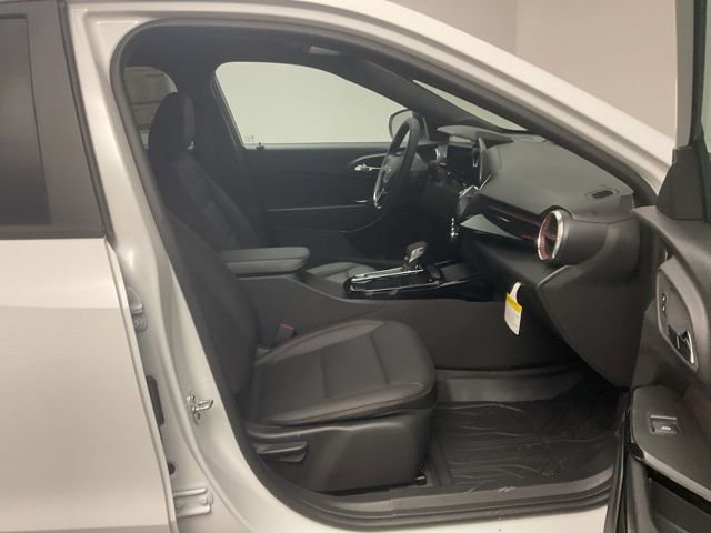 New 2026 Chevrolet Trax RS w/ Driver Confidence Package FWD image 23