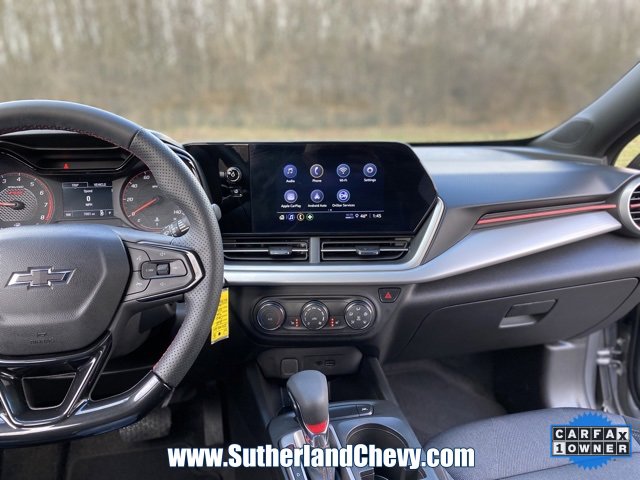 Certified 2025 Chevrolet Trax RS w/ Driver Confidence Package image 24