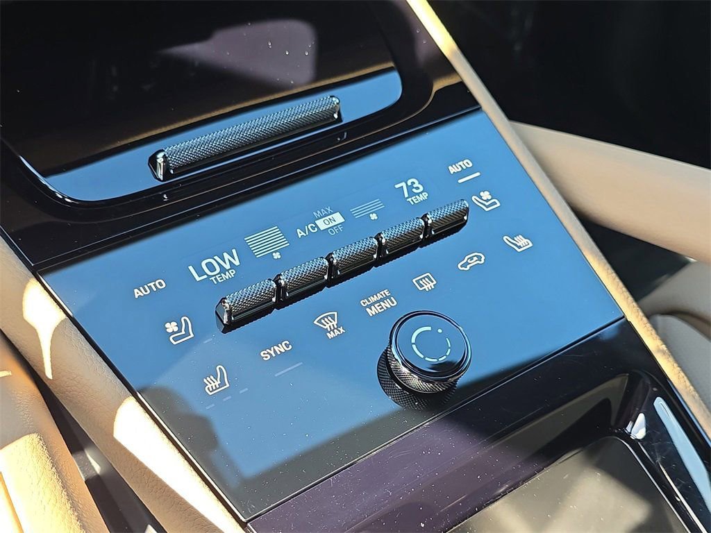 Certified 2025 Porsche Cayenne E-Hybrid image 32