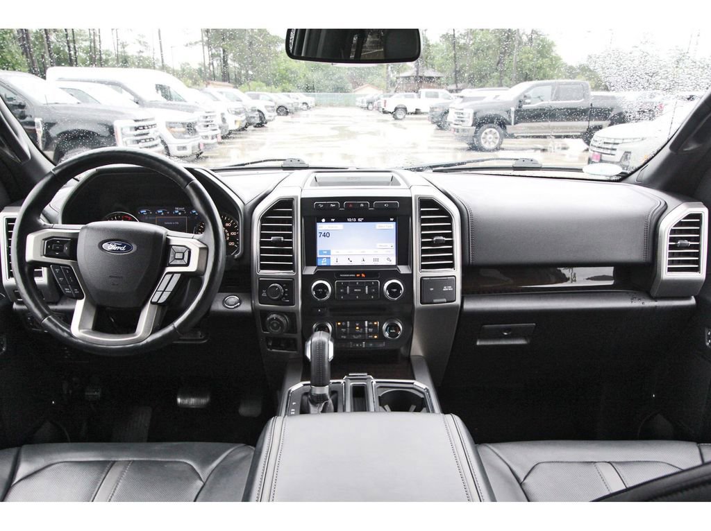 Used 2017 Ford F150 Platinum w/ Equipment Group 701A Luxury AWD/4WD image 12