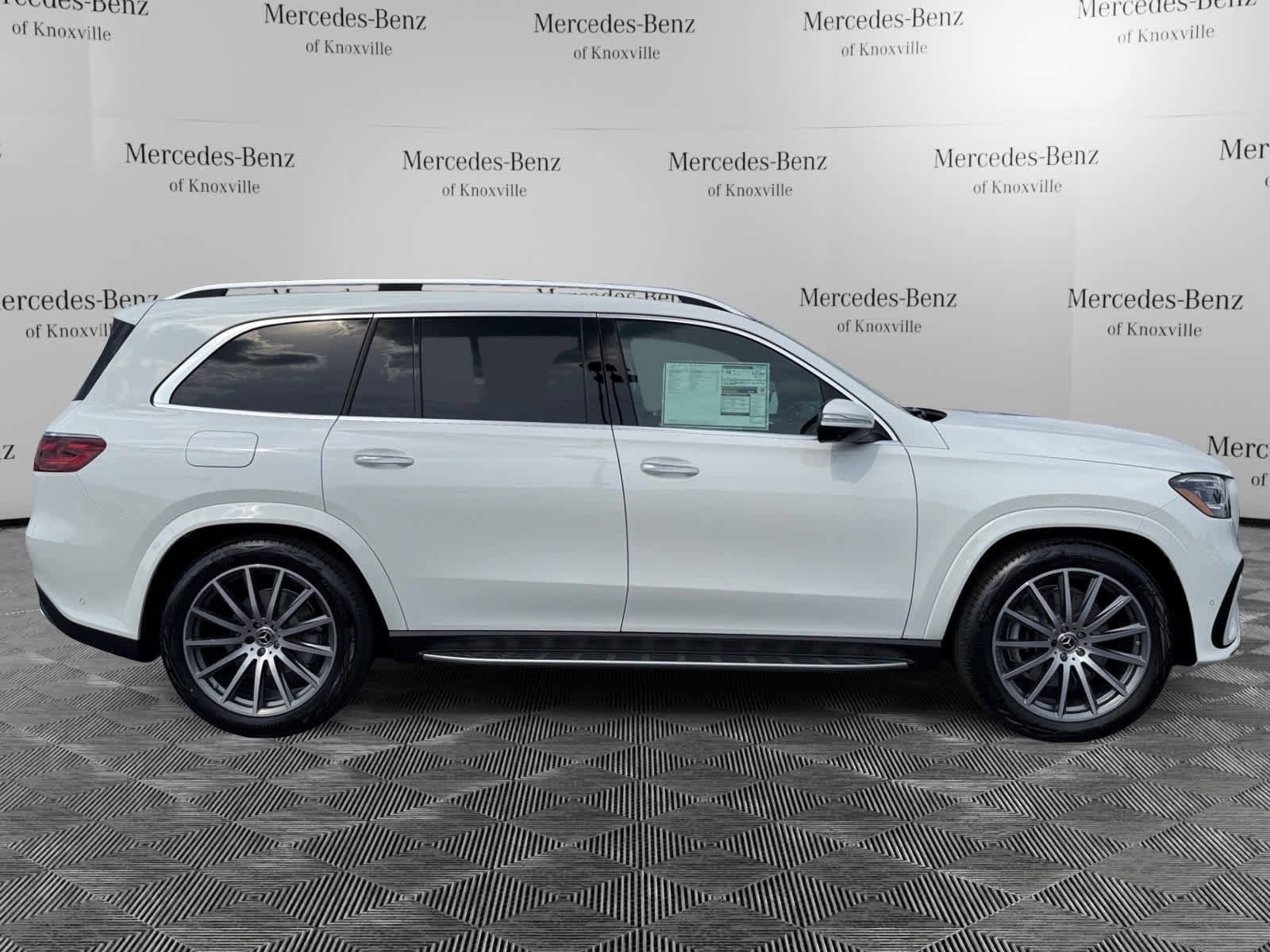 New 2026 Mercedes-Benz GLS 580 4MATIC image 6