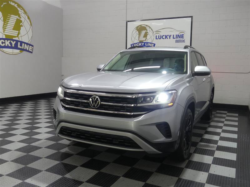 Used 2022 Volkswagen Atlas SE w/ Panoramic Sunroof Package FWD image 4