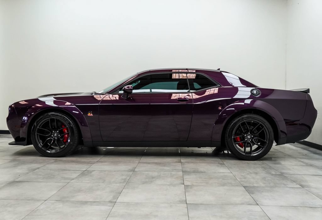Used 2022 Dodge Challenger R/T Scat Pack RWD image 8