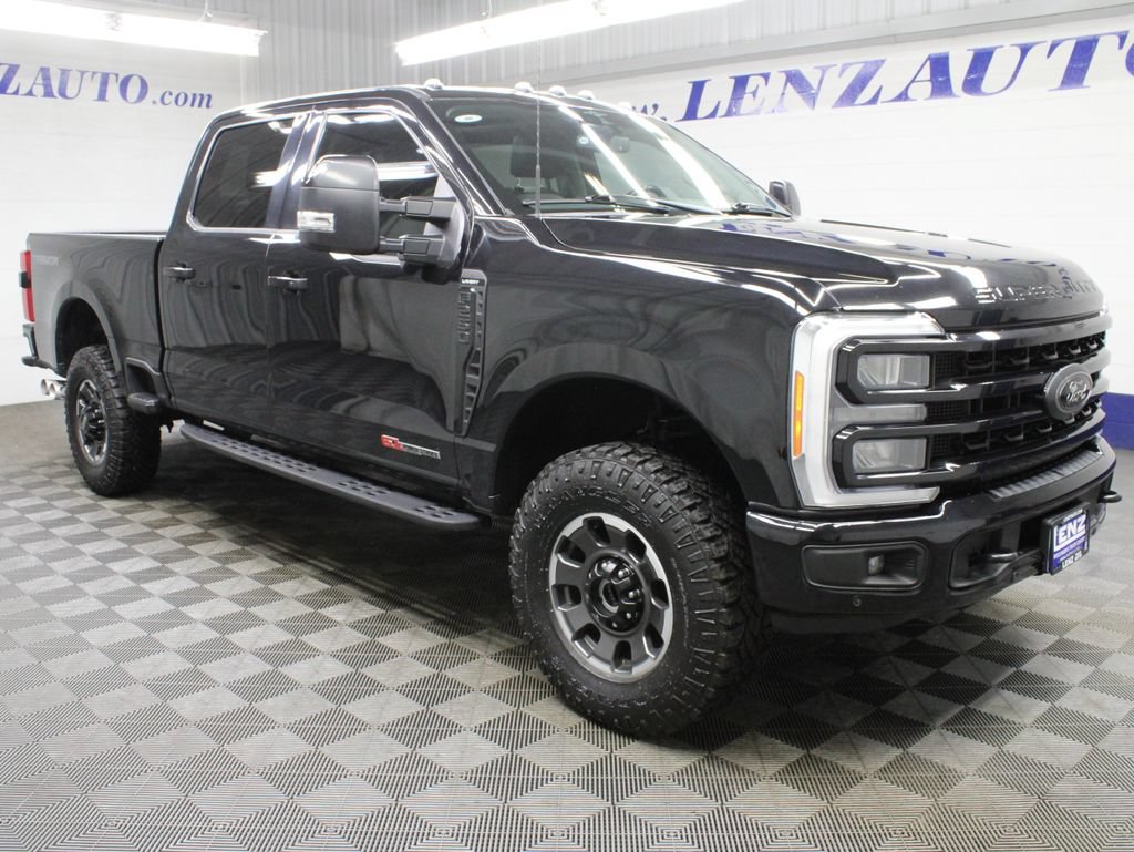 Used 2023 Ford F250 Lariat w/ Lariat Ultimate Package AWD/4WD video 3
