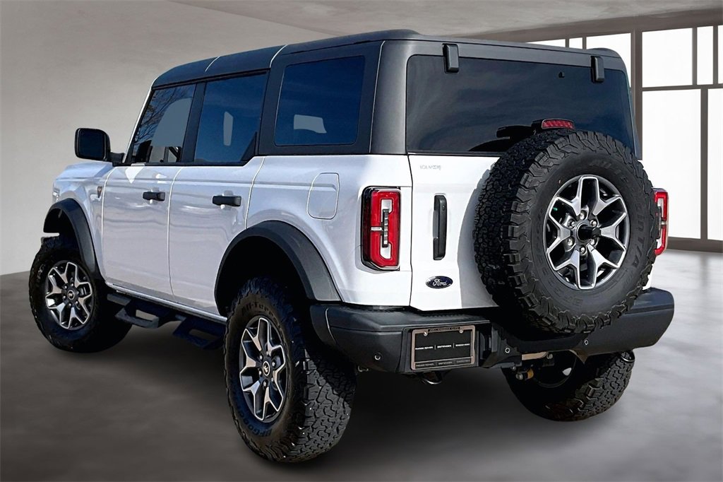 Used 2024 Ford Bronco Badlands image 12