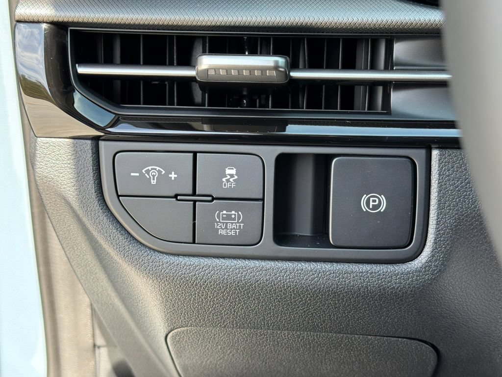 New 2027 Kia Sportage S FWD image 18