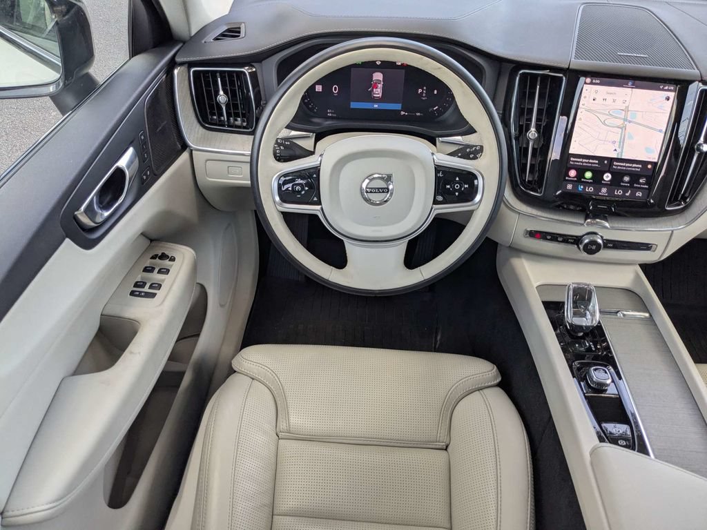 Certified 2024 Volvo XC60 B5 Ultimate w/ Protection Package Premier AWD/4WD image 24