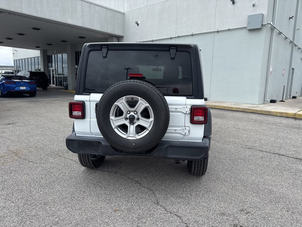 Used 2022 Jeep Wrangler Unlimited Sport AWD/4WD image 14
