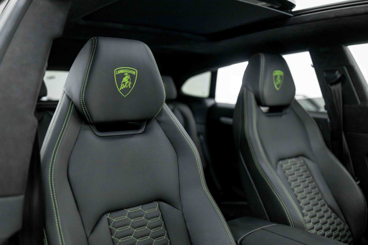 Used 2020 Lamborghini Urus Base image 81