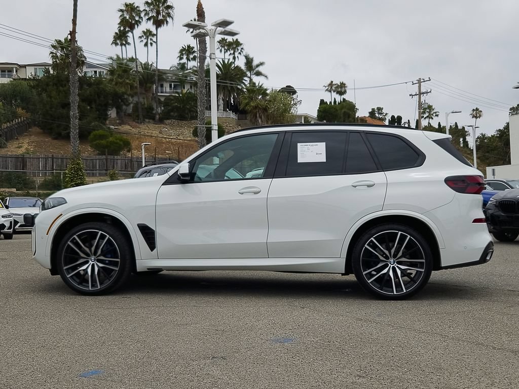 Used 2025 BMW X5 xDrive40i w/ M Sport Package AWD/4WD image 24