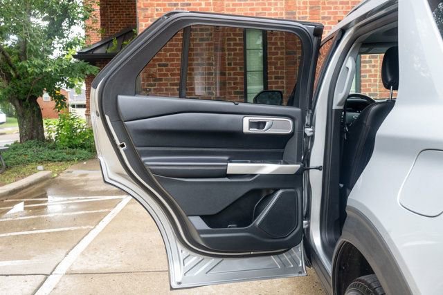 Used 2021 Ford Explorer Limited w/ Hybrid Equipment Group 310A AWD/4WD image 48
