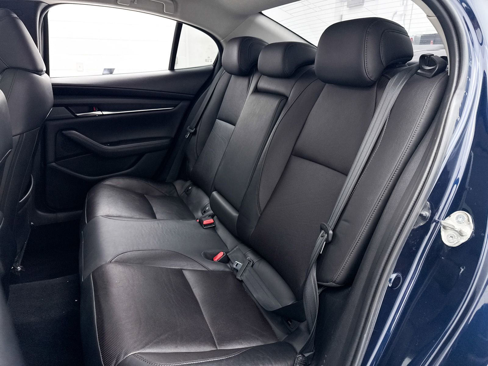 Used 2019 MAZDA MAZDA3 Sedan w/ Premium Package FWD image 31