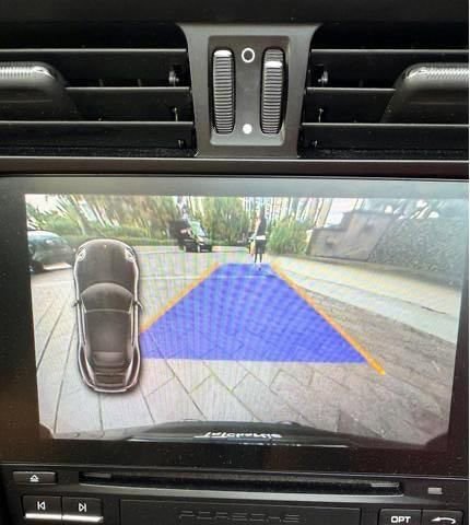 Used 2018 Porsche 911 Carrera 4 GTS image 21