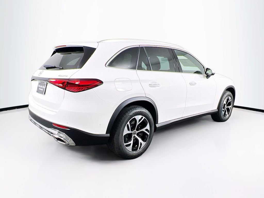 Used 2026 Mercedes-Benz GLC 350e 4MATIC image 7