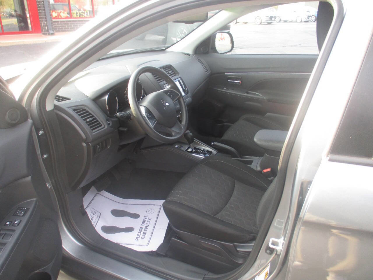 Used 2024 Mitsubishi Outlander Sport ES image 10