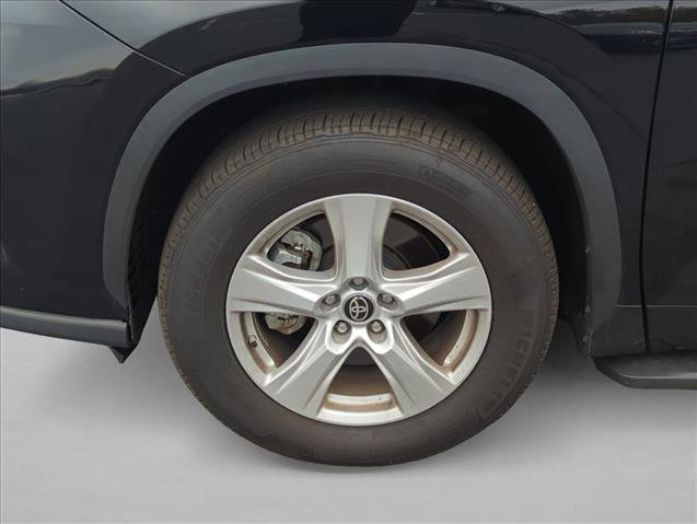 Certified 2024 Toyota Highlander LE image 27