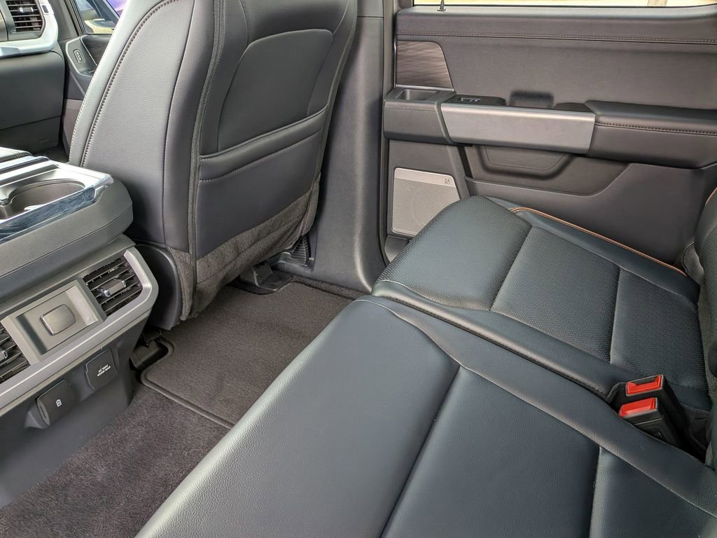 Used 2025 Ford F150 Lariat w/ Equipment Group 501A Mid image 27