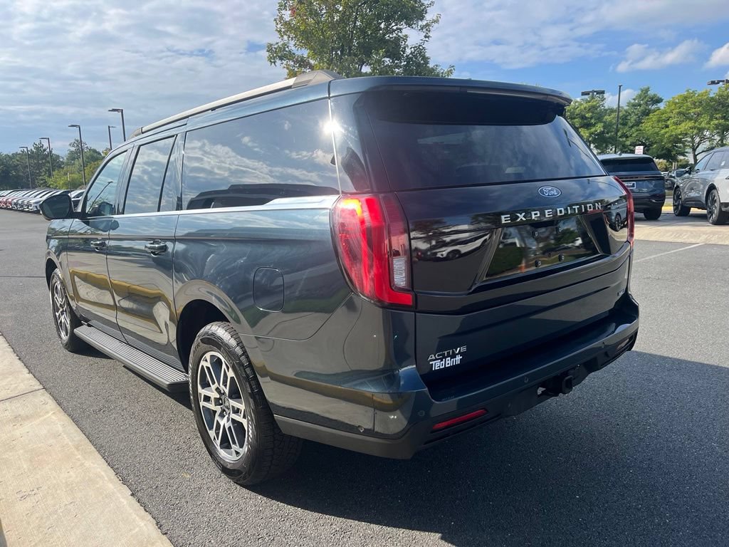 Used 2025 Ford Expedition Max Active AWD/4WD image 7