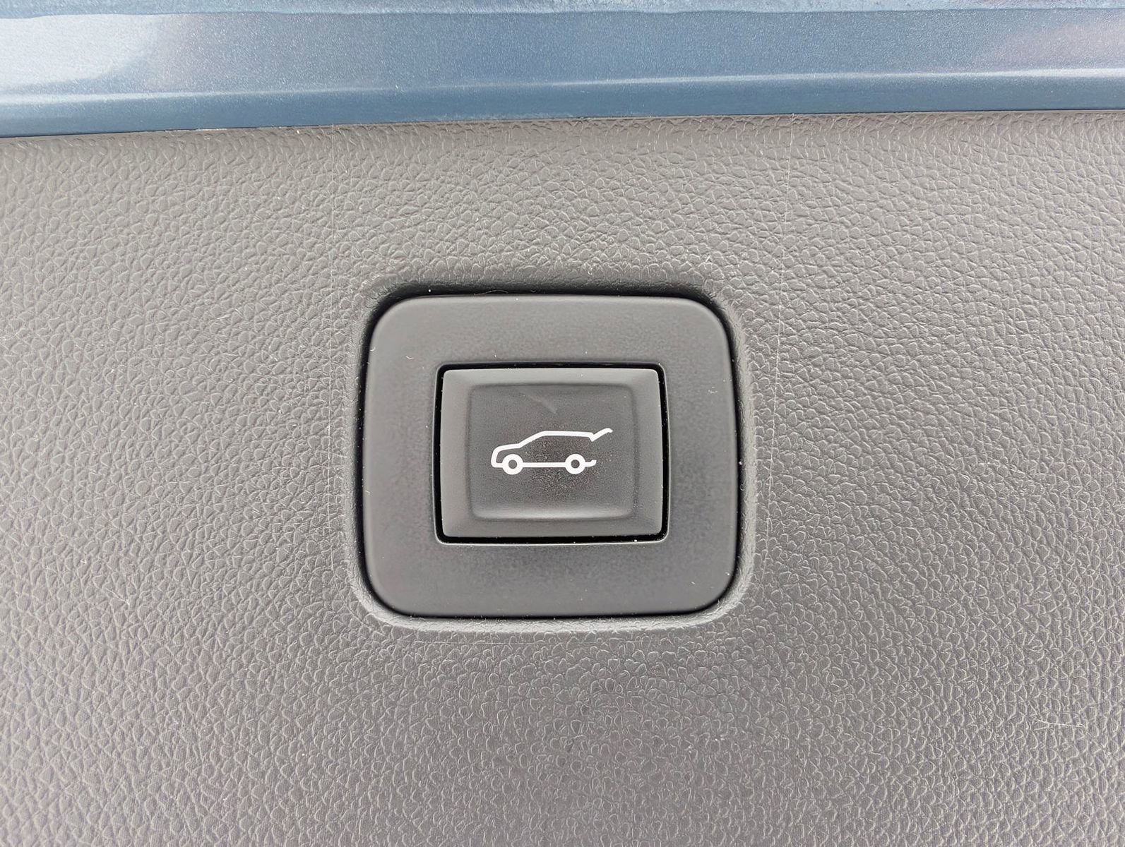 Certified 2025 Buick Envista Avenir image 30