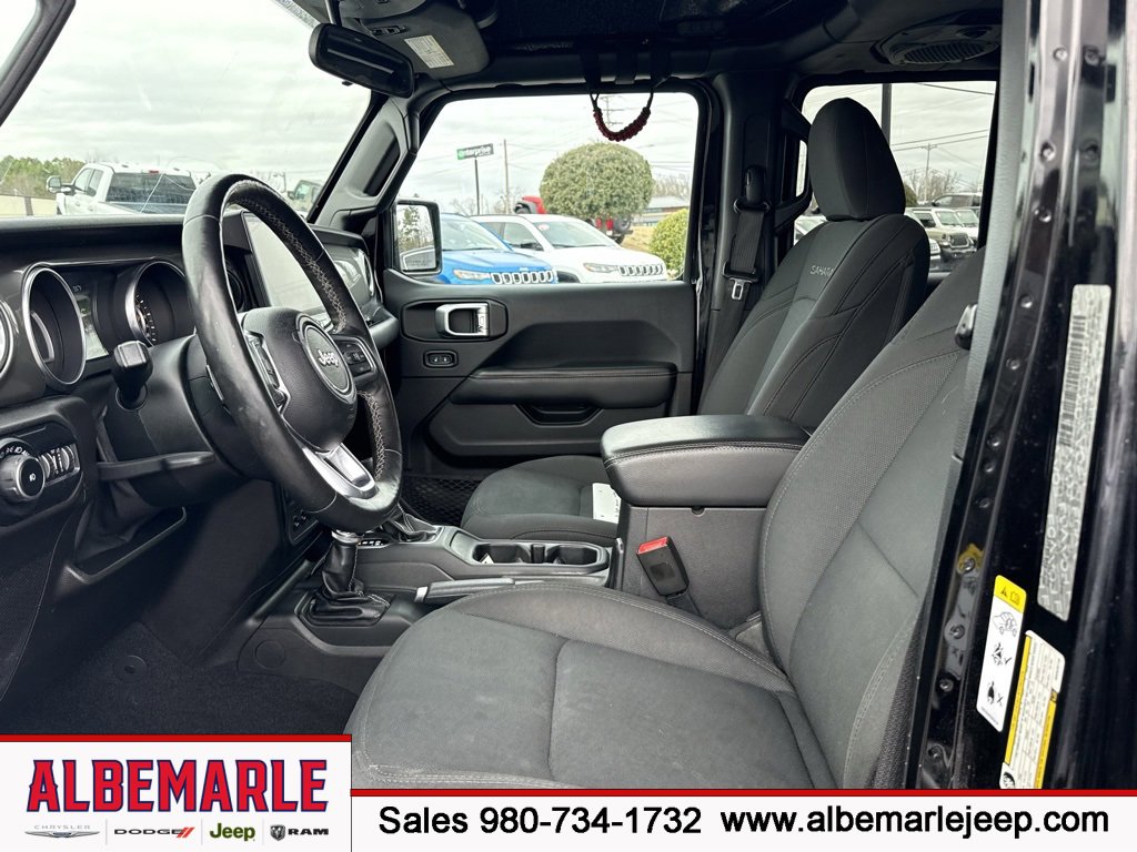 Used 2019 Jeep Wrangler Unlimited Sahara w/ Cold Weather Group image 15