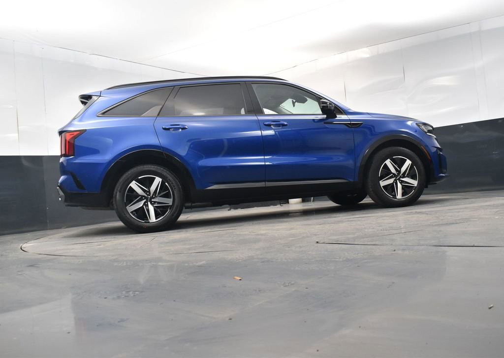 Used 2023 Kia Sorento S w/ Panoramic Sunroof Package image 25
