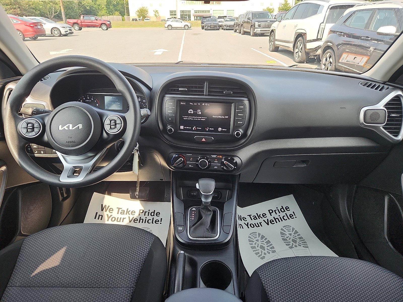 Used 2022 Kia Soul LX w/ Technology Package FWD image 9