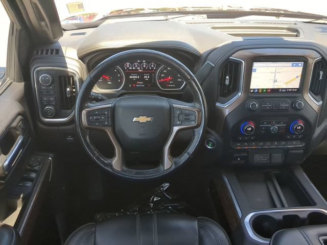 Used 2020 Chevrolet Silverado 1500 High Country w/ Technology Package AWD/4WD image 16