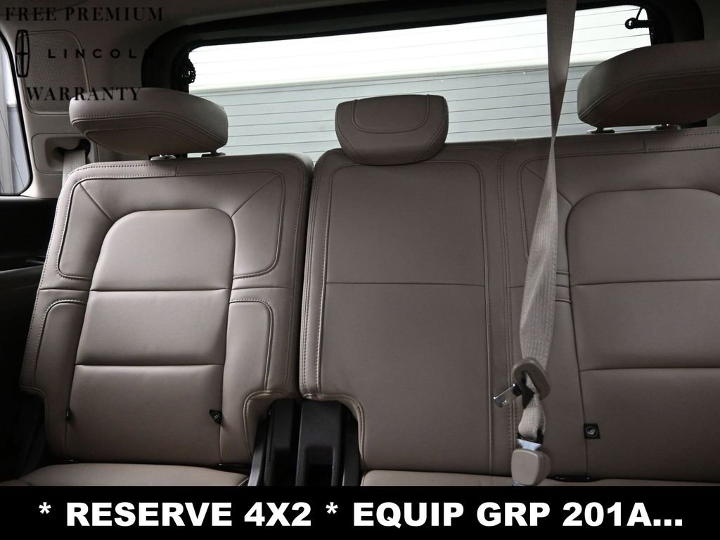 Used 2022 Lincoln Navigator Reserve image 13