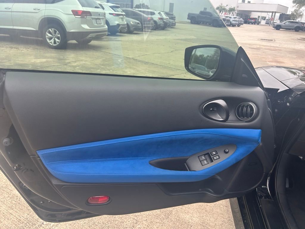 Used 2024 Nissan Z Performance w/ Floor Mat Package image 38