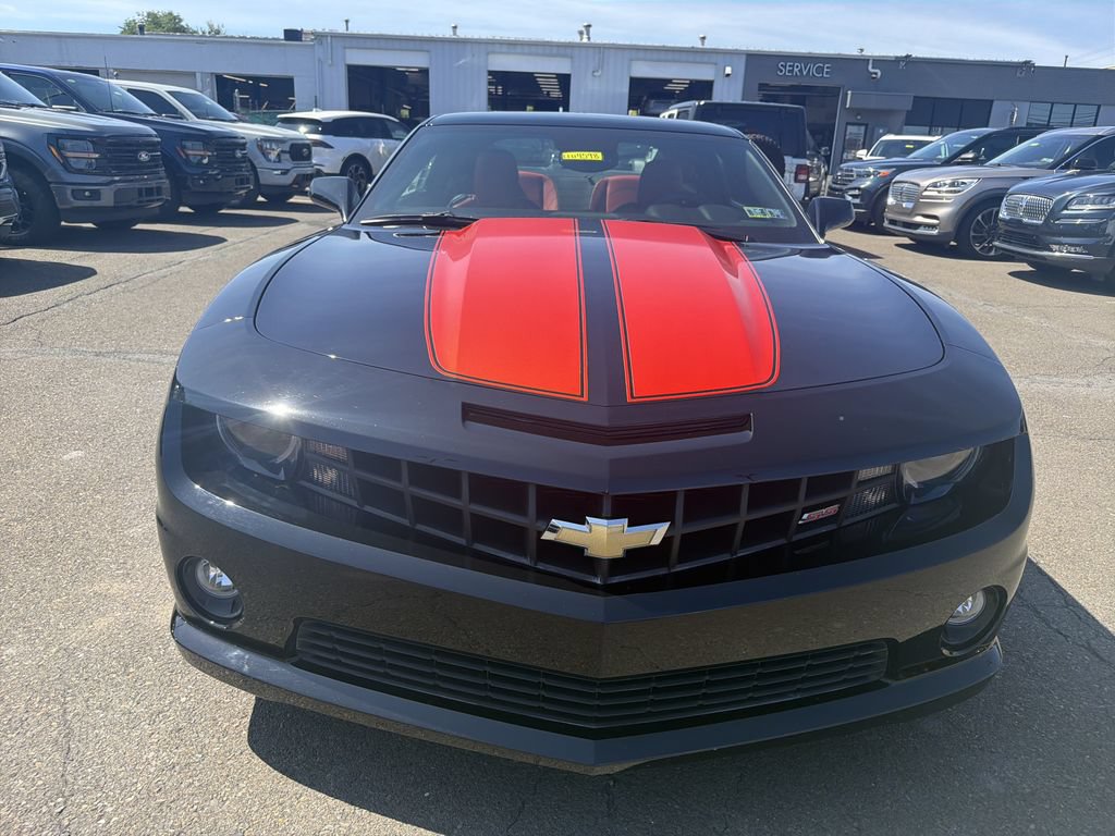 Used 2010 Chevrolet Camaro SS w/ RS Package RWD image 10