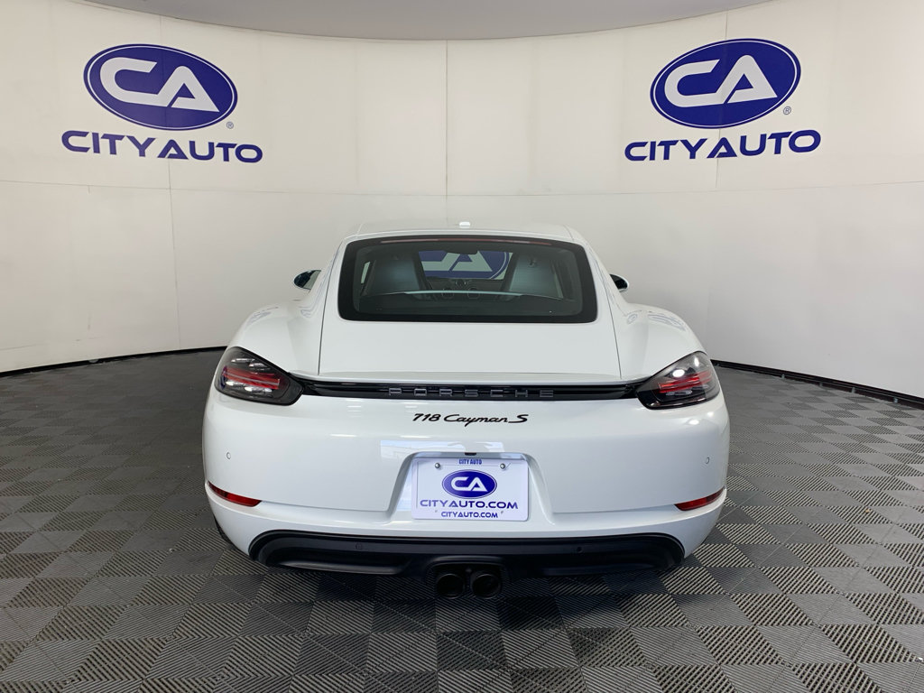Used 2019 Porsche 718 Cayman S RWD image 4