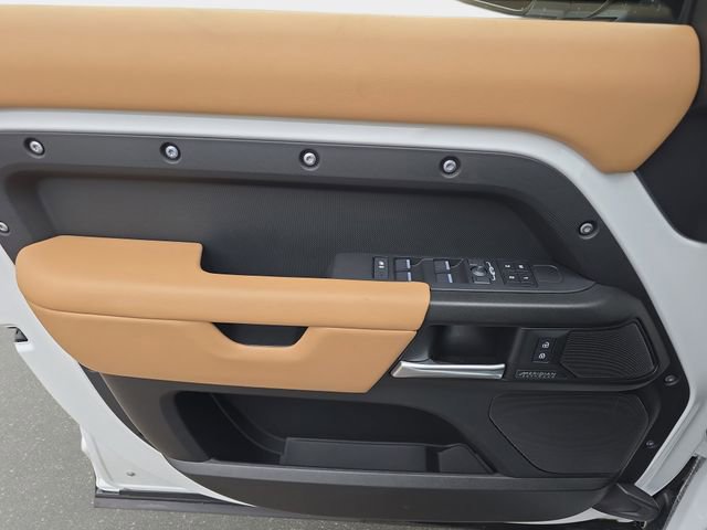 New 2026 Land Rover Defender 130 V8 image 19