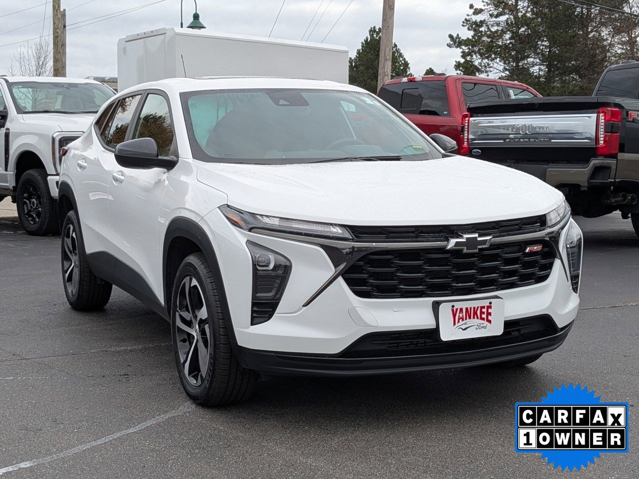 Used 2024 Chevrolet Trax RS w/ Sunroof Package image 29