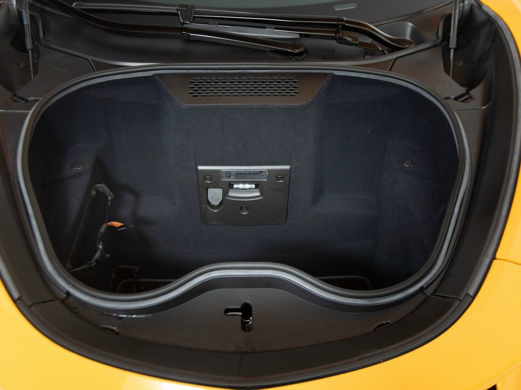 Used 2023 McLaren GT image 41