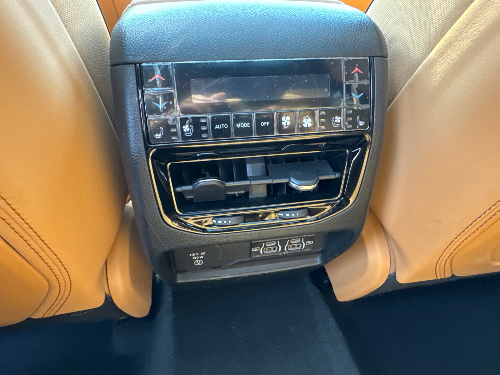 Used 2025 Jeep Grand Cherokee Summit image 27