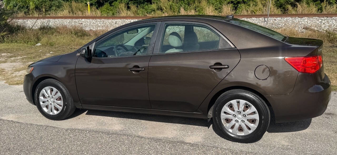 Used 2011 Kia Forte EX image 7