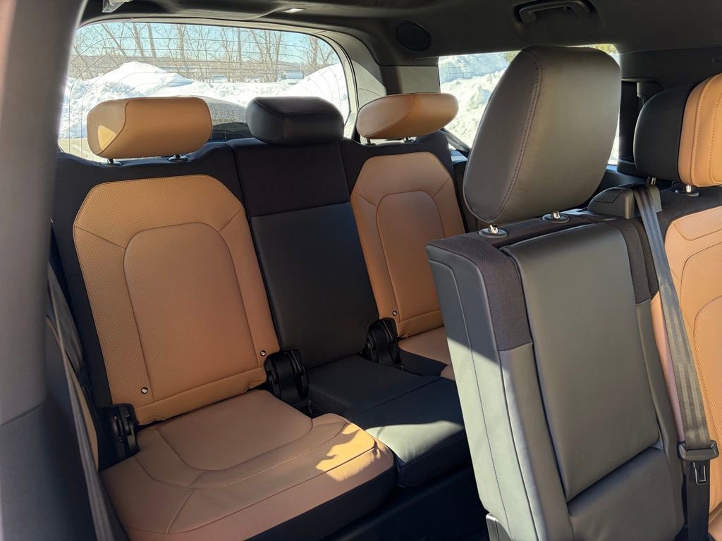 New 2026 Land Rover Defender 130 V8 image 18