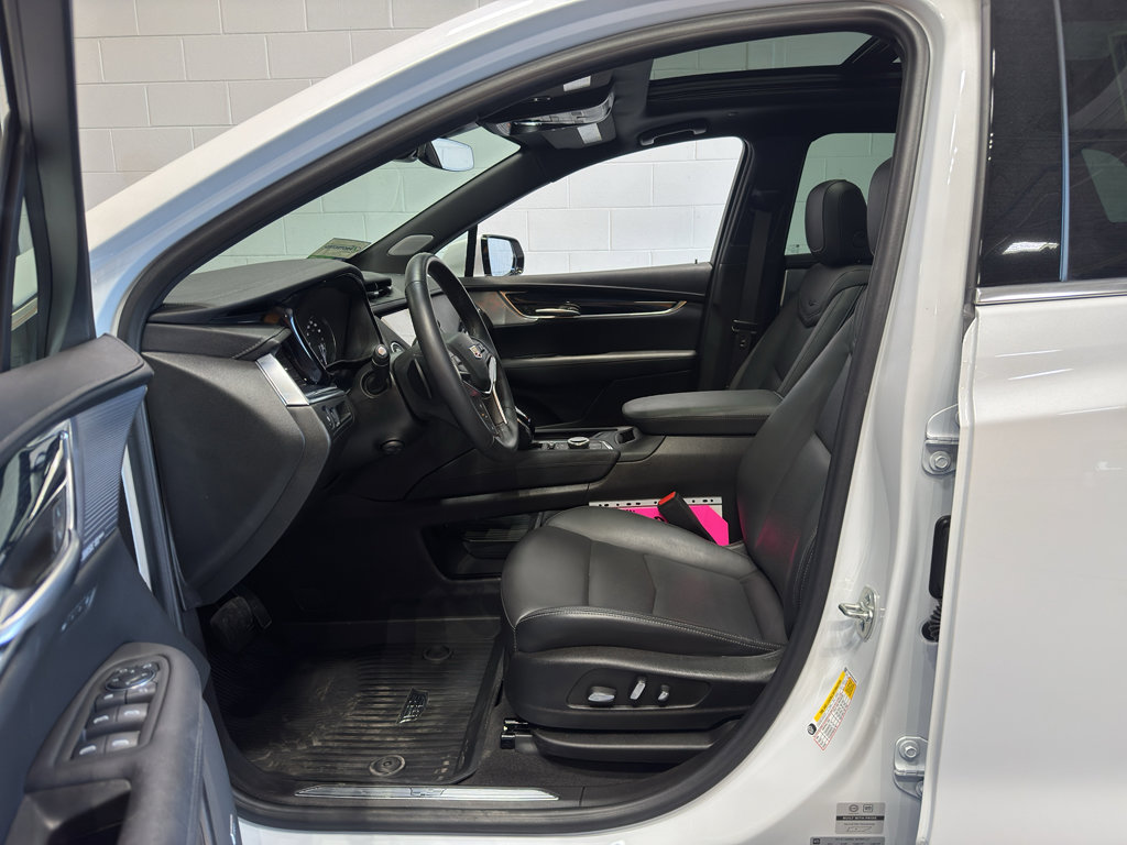 Used 2024 Cadillac XT5 Premium Luxury w/ LPO, Floor Liner Package AWD/4WD image 14