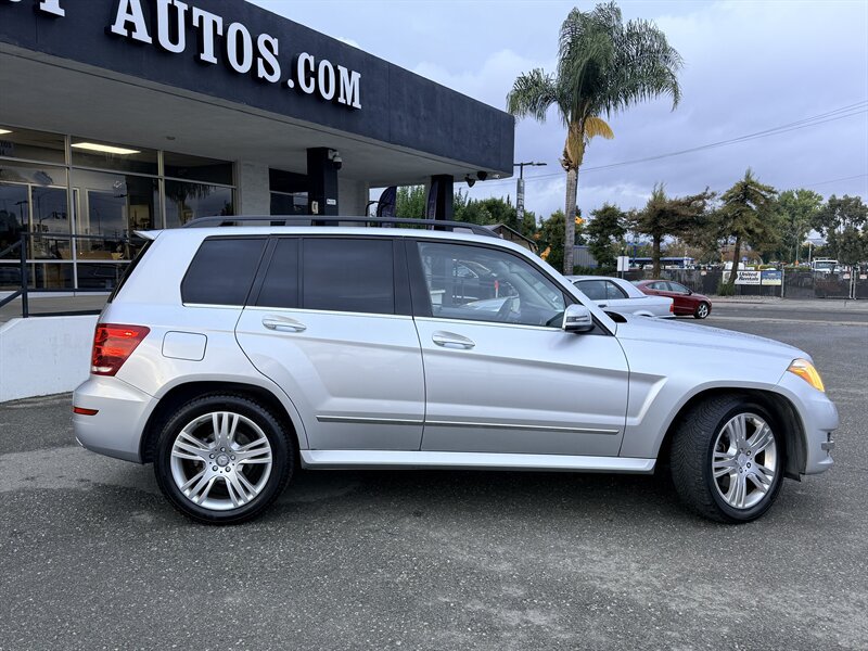 Used 2015 Mercedes-Benz GLK 350 4MATIC image 8